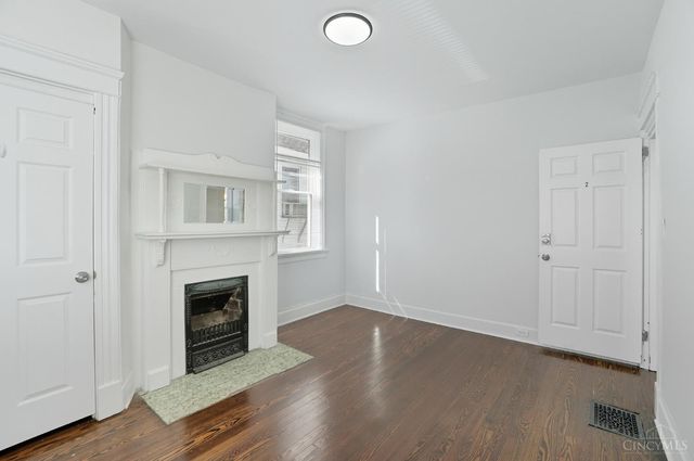 3475 Woodburn Avenue, Cincinnati, OH 45207