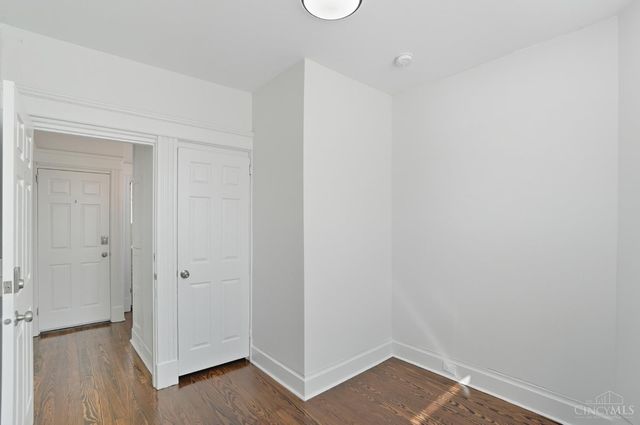 3475 Woodburn Avenue, Cincinnati, OH 45207