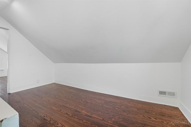 3475 Woodburn Avenue, Cincinnati, OH 45207