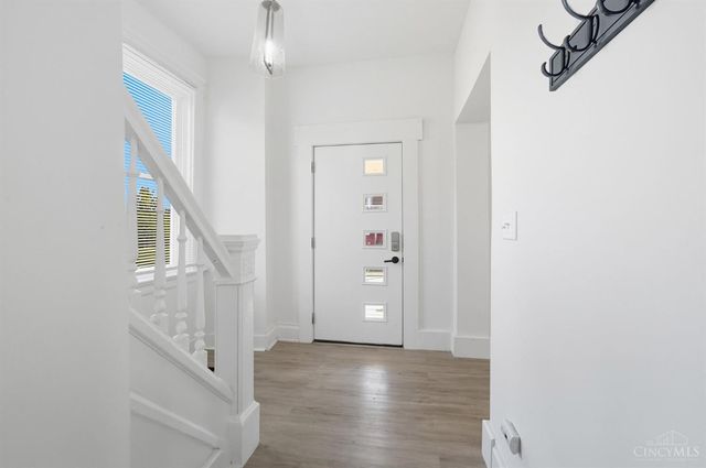 3475 Woodburn Avenue, Cincinnati, OH 45207