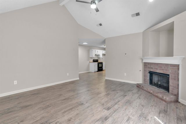 6676 WHITTEN PINE DR, Memphis, TN 38134