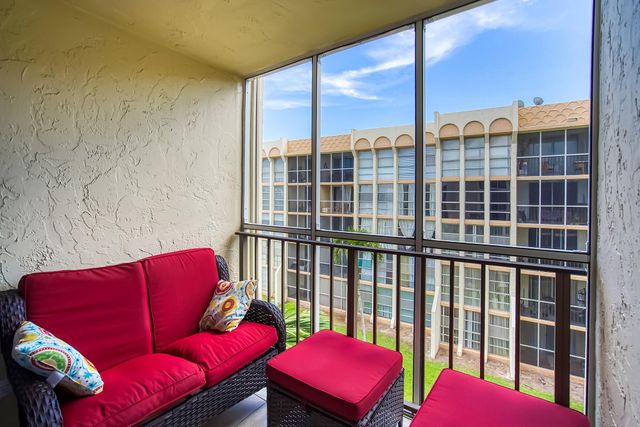 2000 Atlantic Shores Boulevard 410, Hallandale Beach, FL 33009
