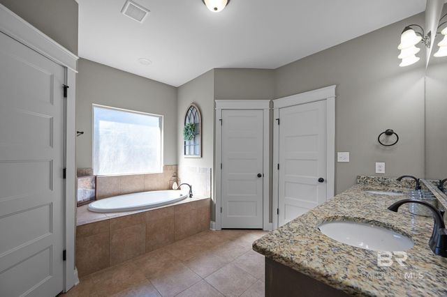 10054 Landsdown Drive, Daphne, AL 36526