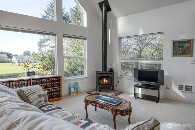 169 Octopus Avenue NE, Ocean Shores, WA 98569