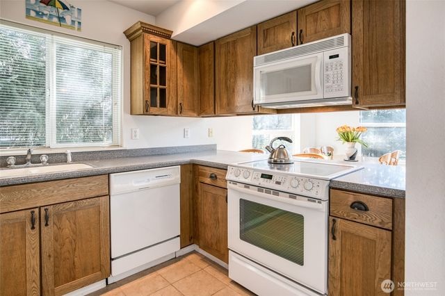 169 Octopus Avenue NE, Ocean Shores, WA 98569