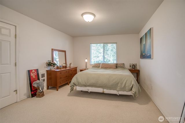 169 Octopus Avenue NE, Ocean Shores, WA 98569