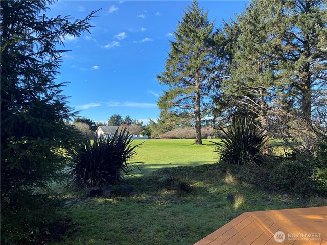 169 Octopus Avenue NE, Ocean Shores, WA 98569