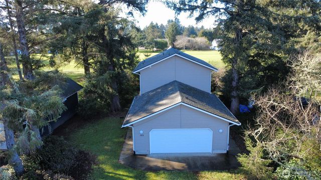 169 Octopus Avenue NE, Ocean Shores, WA 98569