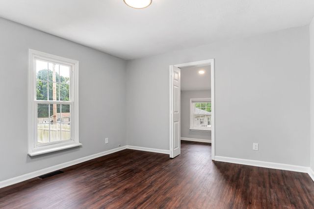 310 W End Ave, Mcminnville, TN 37110