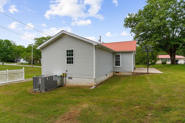 310 W End Ave, Mcminnville, TN 37110