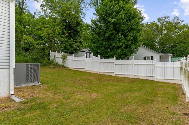 310 W End Ave, Mcminnville, TN 37110