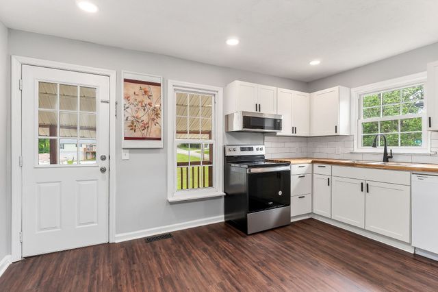 310 W End Ave, Mcminnville, TN 37110