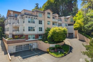 7549 SE 29th Street #103, Mercer Island, WA 98040