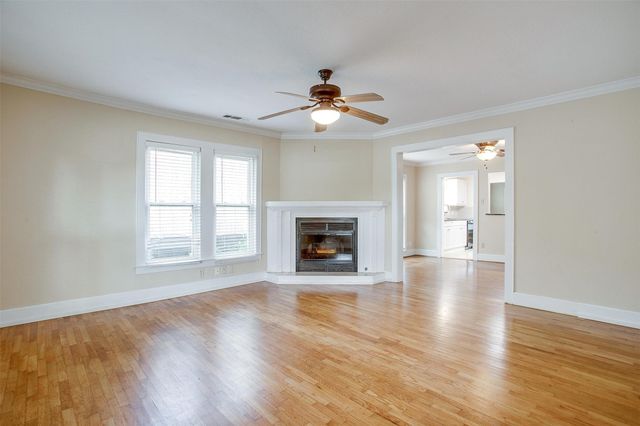 3754 W 5th Street, Fort Worth, TX 76107