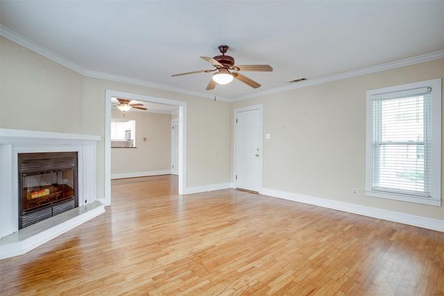 3754 W 5th Street, Fort Worth, TX 76107