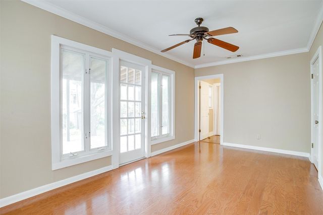3754 W 5th Street, Fort Worth, TX 76107