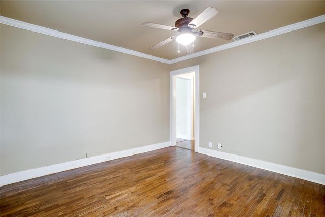 3754 W 5th Street, Fort Worth, TX 76107