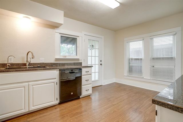 3754 W 5th Street, Fort Worth, TX 76107