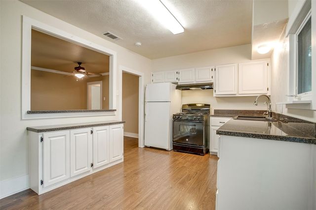 3754 W 5th Street, Fort Worth, TX 76107