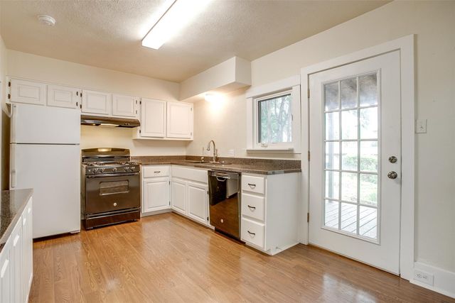 3754 W 5th Street, Fort Worth, TX 76107