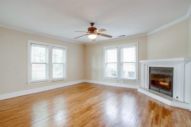 3754 W 5th Street, Fort Worth, TX 76107