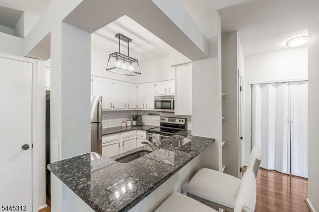 3 Wescott Road, Bedminster Twp., NJ 07921