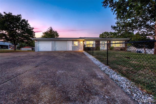 504 Westwood Place, Festus, MO 63028