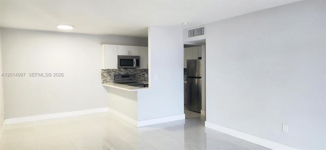 7823 Miller Dr C105, Miami, FL 33155