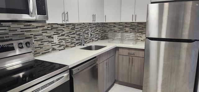 7823 Miller Dr C105, Miami, FL 33155