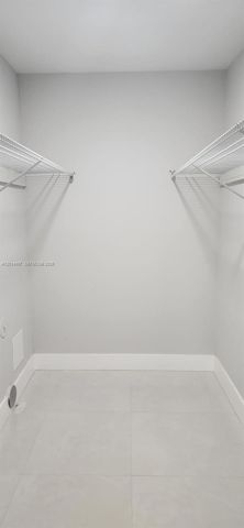 7823 Miller Dr C105, Miami, FL 33155