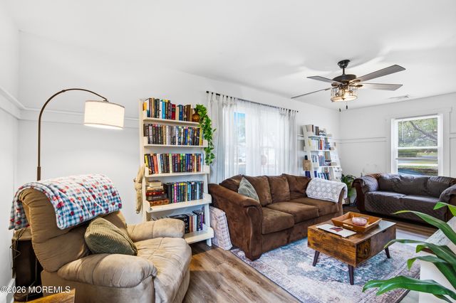 60 Illinois Avenue, Waretown, NJ 08758