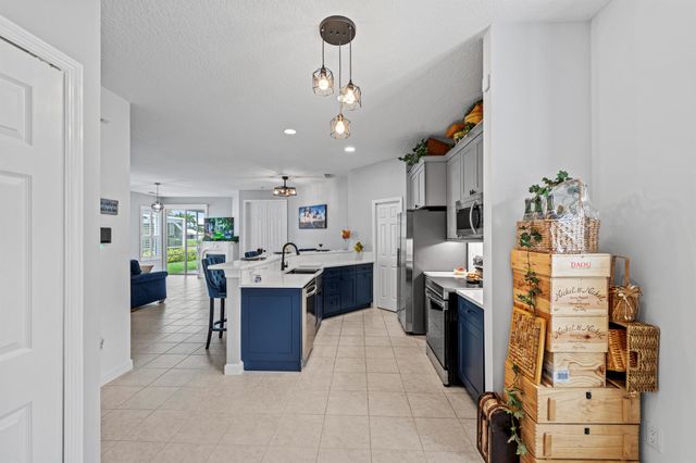 506 SW Treasure Cove, Port St Lucie, FL 34986