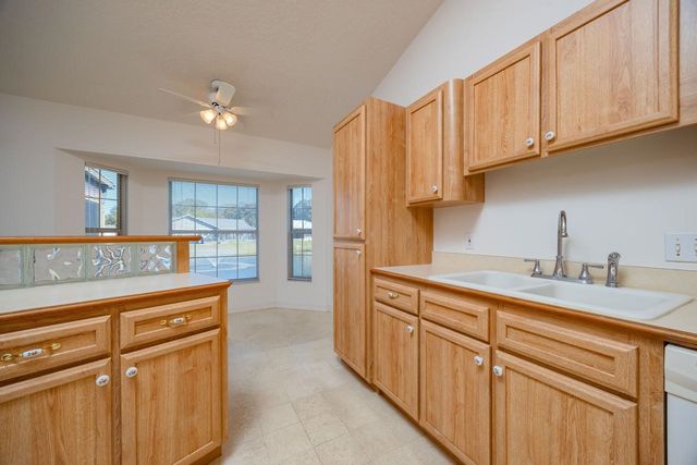 137 CAPTAINS POINTE CIR, St Augustine, FL 32086