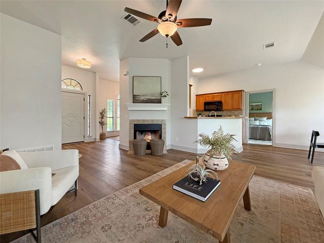 10102 Twin Lake LOOP, Dripping Springs, TX 78620
