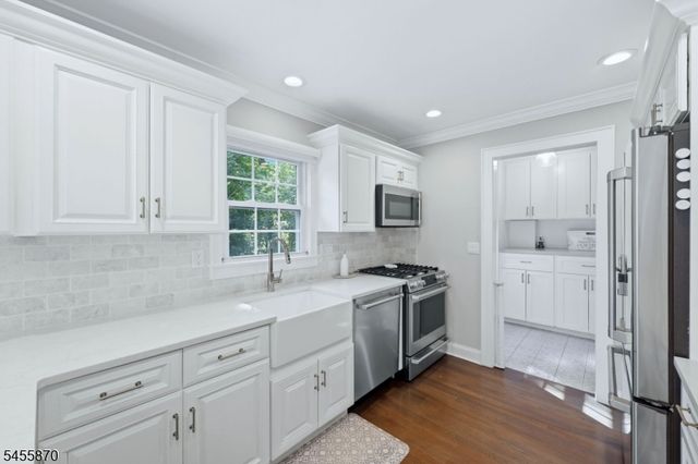 11 Tallwood Ct, Parsippany-troy Hills Twp., NJ 07950