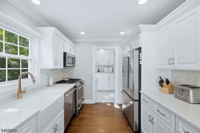 11 Tallwood Ct, Parsippany-troy Hills Twp., NJ 07950