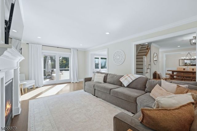 11 Tallwood Ct, Parsippany-troy Hills Twp., NJ 07950