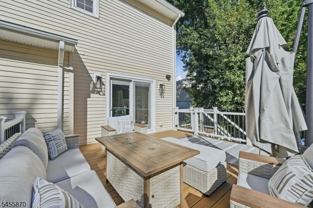 11 Tallwood Ct, Parsippany-troy Hills Twp., NJ 07950