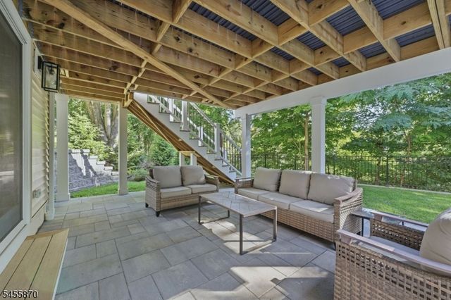 11 Tallwood Ct, Parsippany-troy Hills Twp., NJ 07950