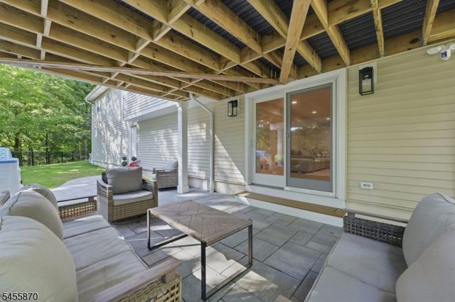 11 Tallwood Ct, Parsippany-troy Hills Twp., NJ 07950