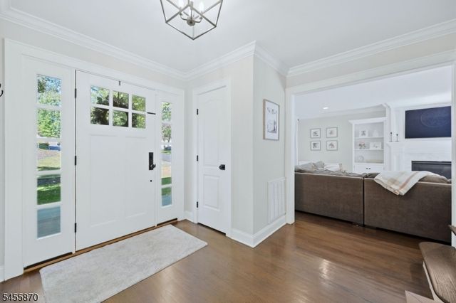 11 Tallwood Ct, Parsippany-troy Hills Twp., NJ 07950