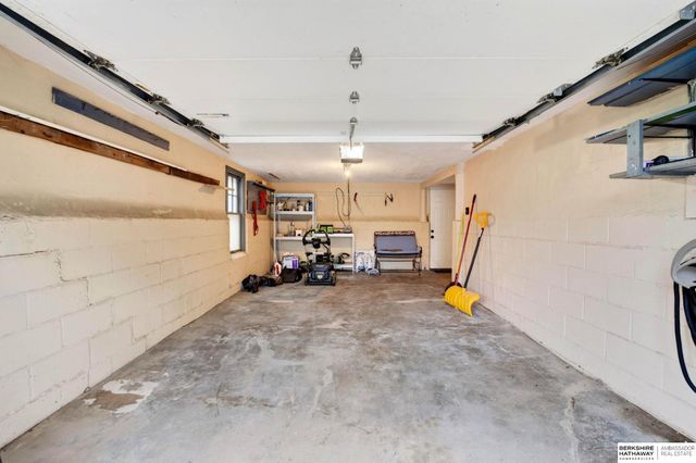2516 Sharon Drive, Omaha, NE 68112