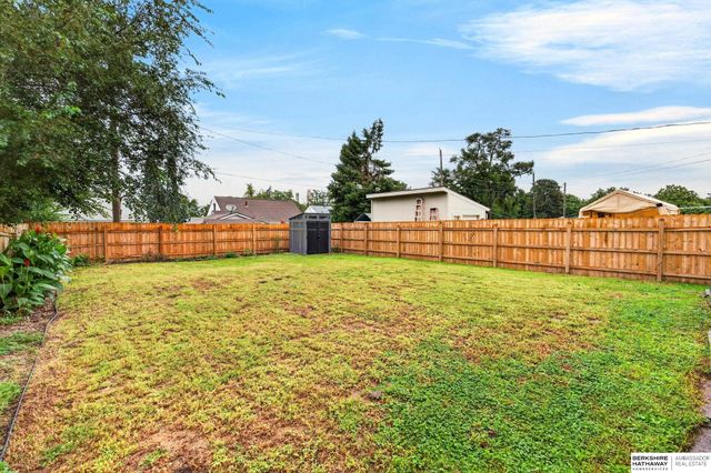 2516 Sharon Drive, Omaha, NE 68112