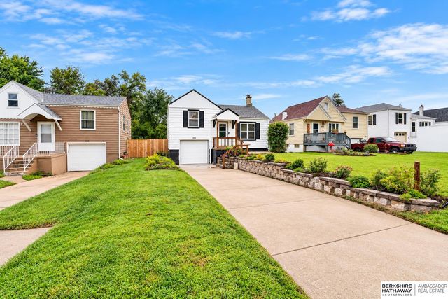 2516 Sharon Drive, Omaha, NE 68112