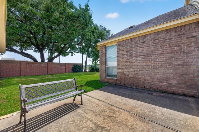 5535 Moss Meadow Court, Sugar Land, TX 77479
