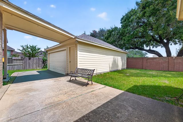 5535 Moss Meadow Court, Sugar Land, TX 77479
