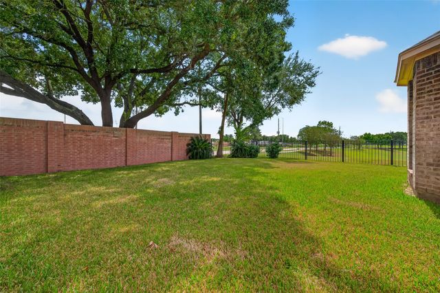 5535 Moss Meadow Court, Sugar Land, TX 77479