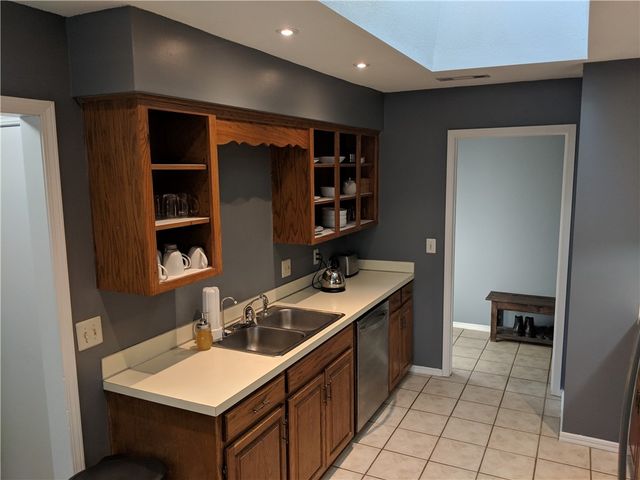 3107 N Malinda Drive, Fayetteville, AR 72703