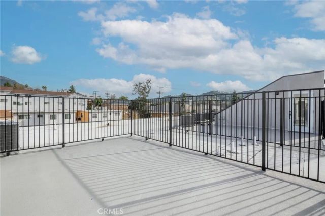 7341 Valmont Street 103, Tujunga, CA 91042