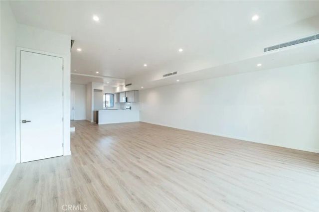 7341 Valmont Street 103, Tujunga, CA 91042